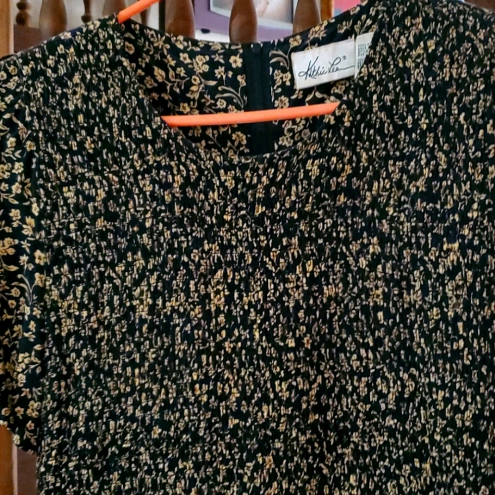 EUC- Beautiful casual dress